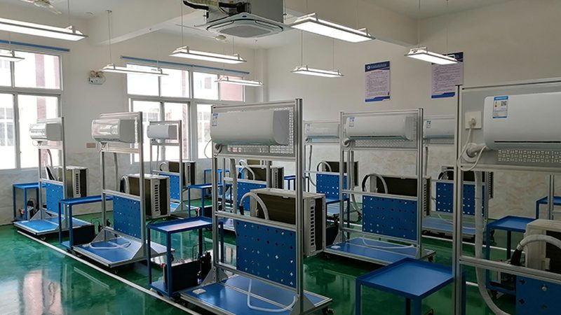 医药冷库保温板：价格背后的考量因素
